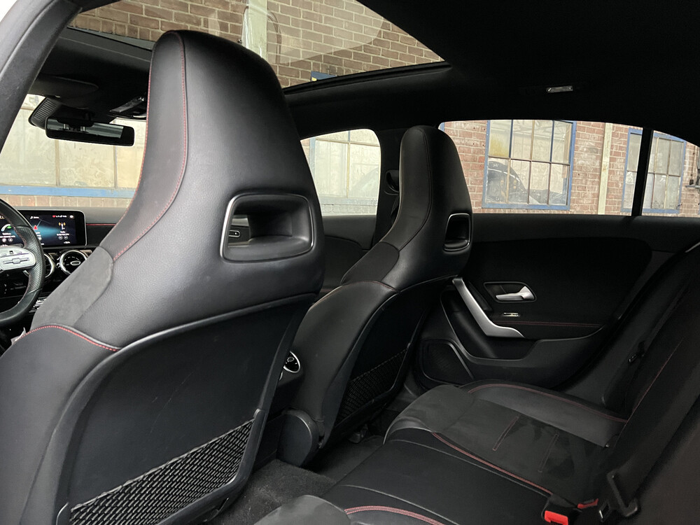 Mercedes-Benz 180d AMG Business Solution MJ-2019 116PS 2018 A-Klasse -Orig. NL-, TL-568-F.