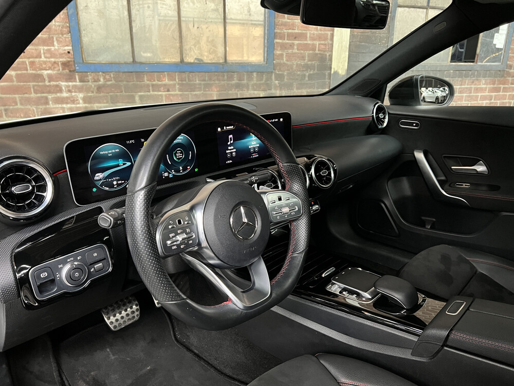 Mercedes-Benz 180d AMG Business Solution MJ-2019 116PS 2018 A-Klasse -Orig. NL-, TL-568-F.