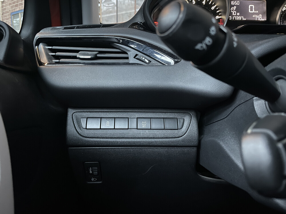 Peugeot 208 111hp 2018.