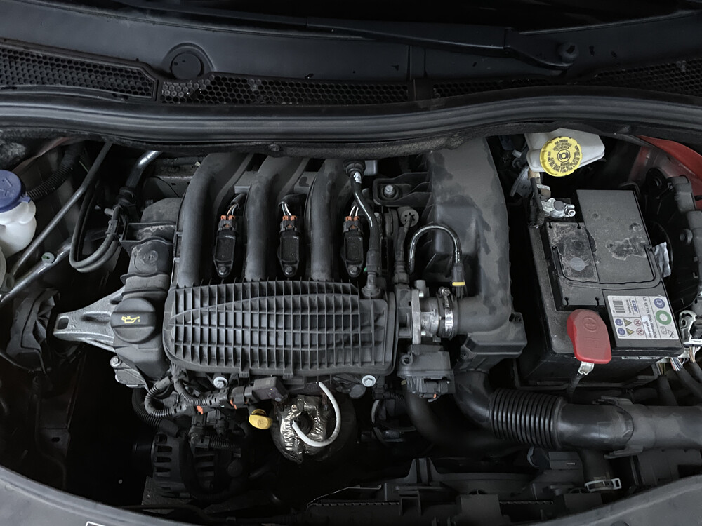 Peugeot 208 111hp 2018.