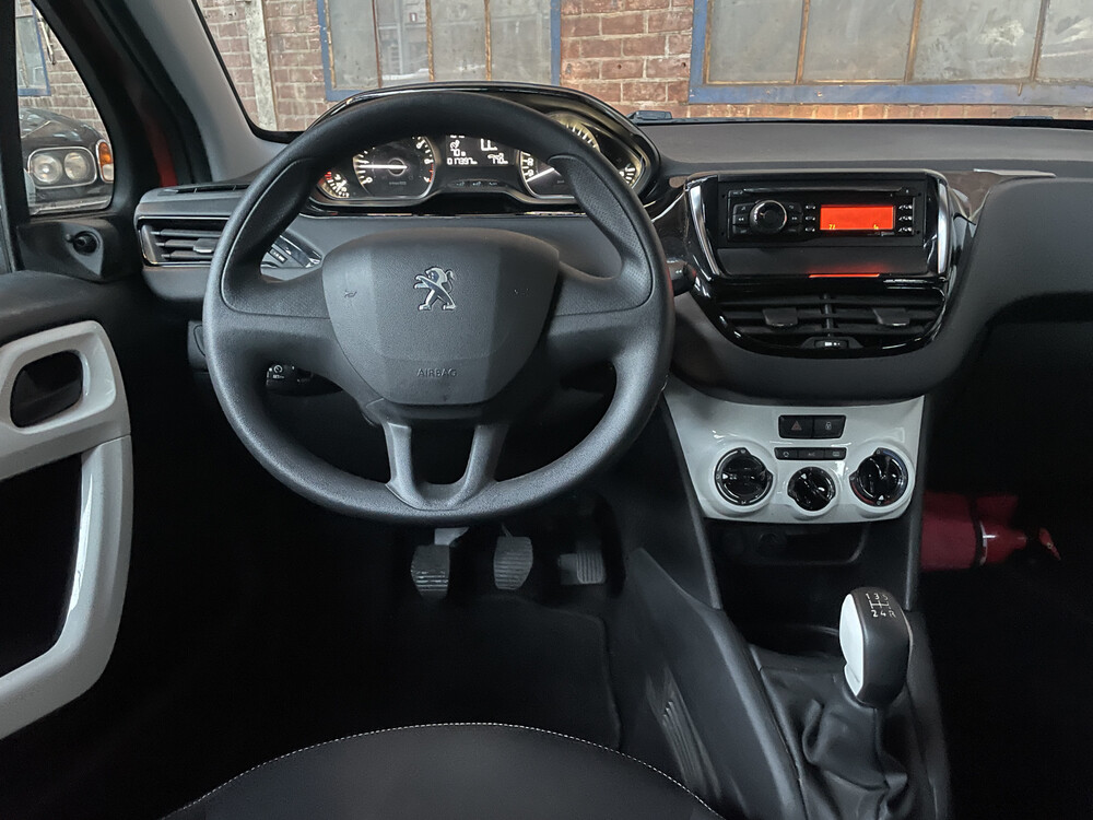Peugeot 208 111hp 2018.