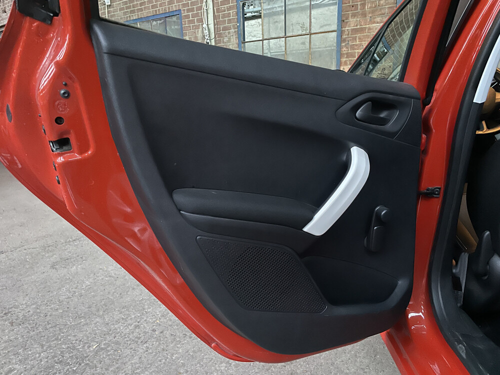 Peugeot 208 111hp 2018.