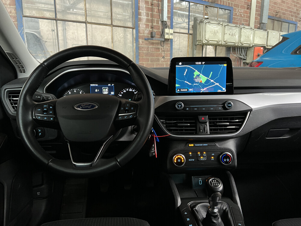 Ford Focus Wagon EcoBoost Trend Edition Business 2019 -Orig NL-, XS-059-H.