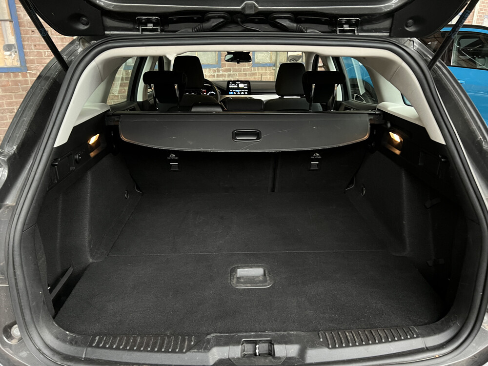 Ford Focus Wagon EcoBoost Trend Edition Business 2019 -Orig NL-, XS-059-H.