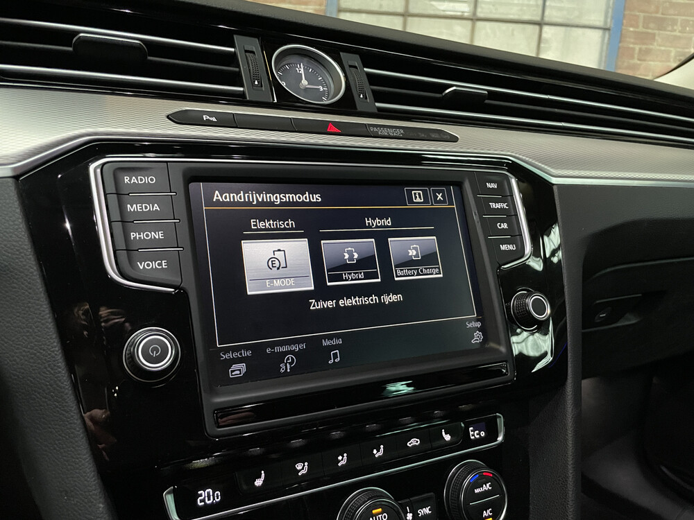 Volkswagen Passat Variant GTE Highline 204PS 2015 -Orig. NL-, HS-745-X