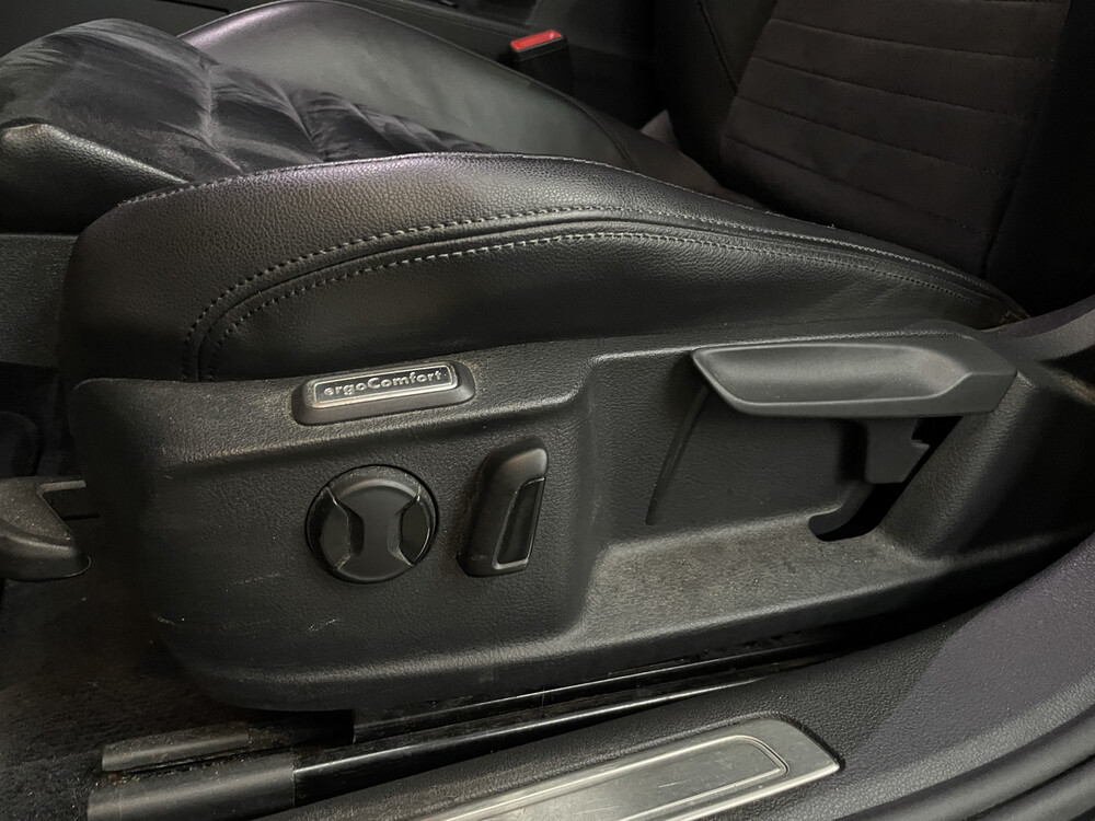 Volkswagen Passat Variant GTE Highline 204PS 2015 -Orig. NL-, HS-745-X