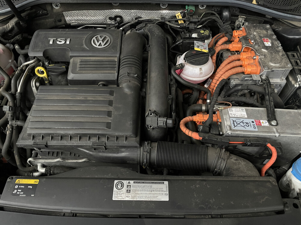 Volkswagen Passat Variant GTE Highline 204PS 2015 -Orig. NL-, HS-745-X