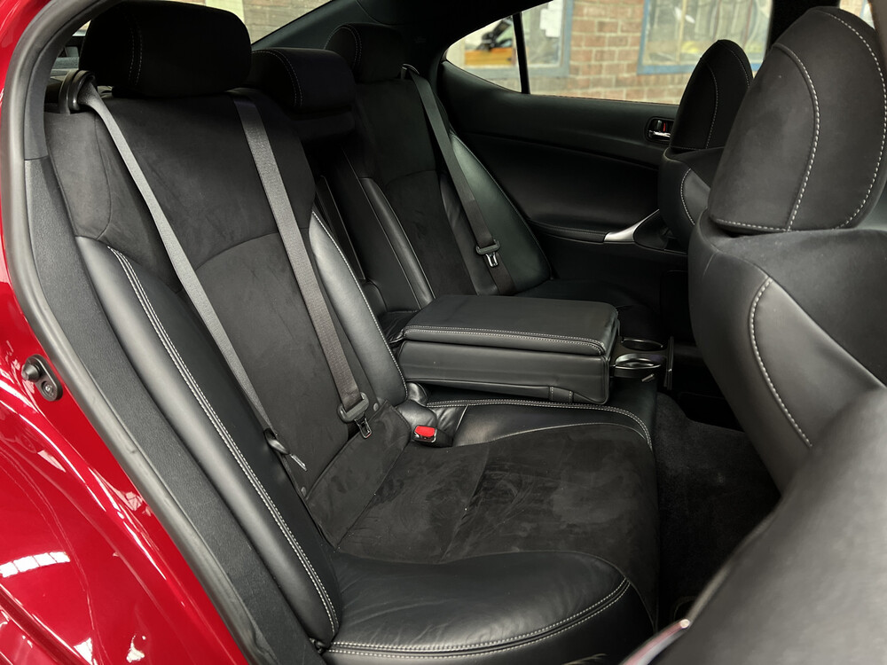 Lexus IS 250 F-Sport Line Limousine 208 PS 2011, L-434-ZR.