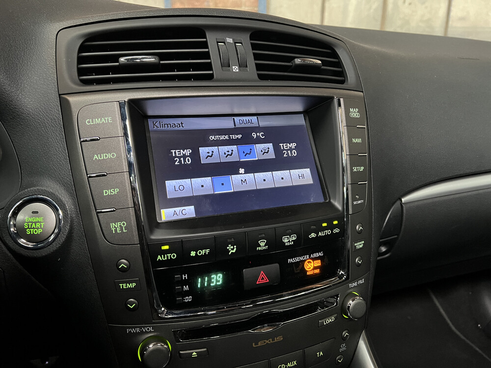 Lexus IS 250 F-Sport Line Limousine 208 PS 2011, L-434-ZR.