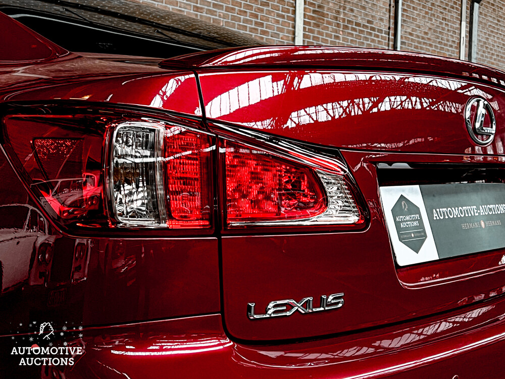 Lexus IS 250 F-Sport Line Limousine 208 PS 2011, L-434-ZR.