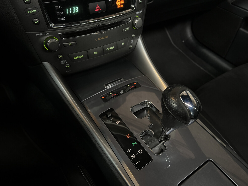 Lexus IS 250 F-Sport Line Limousine 208 PS 2011, L-434-ZR.