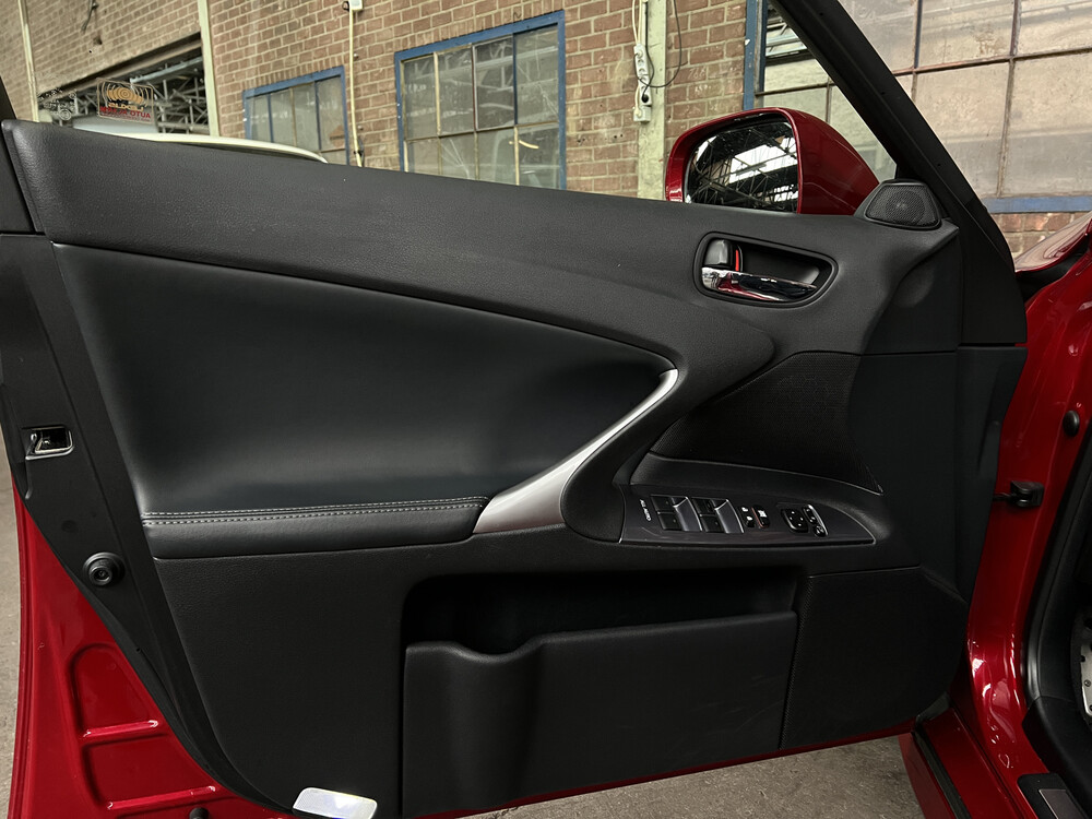 Lexus IS 250 F-Sport Line Limousine 208 PS 2011, L-434-ZR.