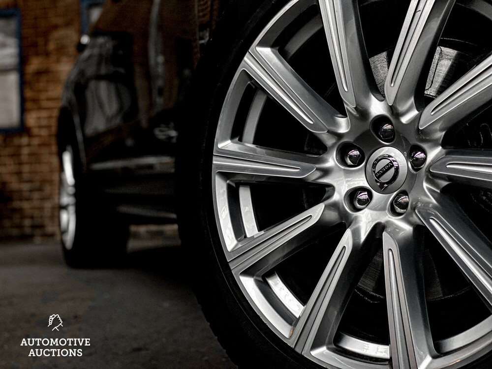 Volvo XC90 2.0 T8 Twin Engine 320hp 2015 7-Person -Org. NL-, HS-691-B.