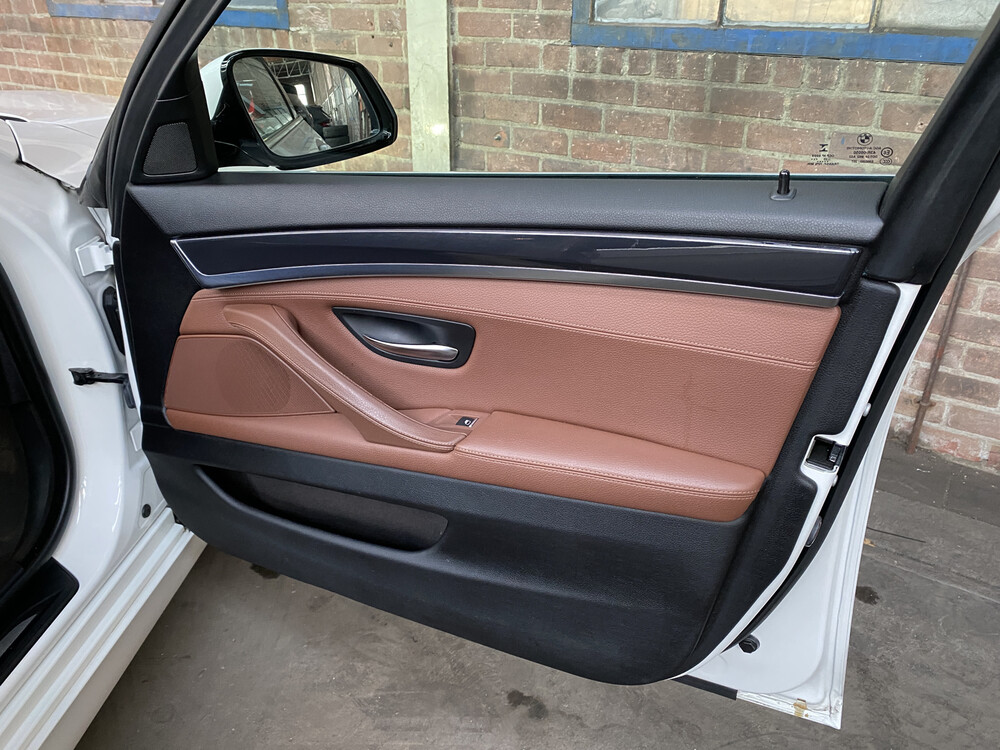 BMW 520d Touring High Executive 5er 190PS 2016, TD-201-N.