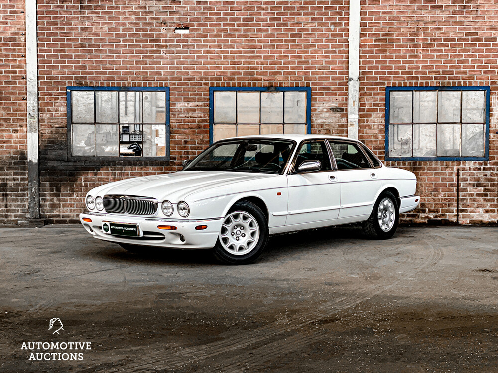 Jaguar Sovereign XJ8 3.2 V8, J-782-XT.