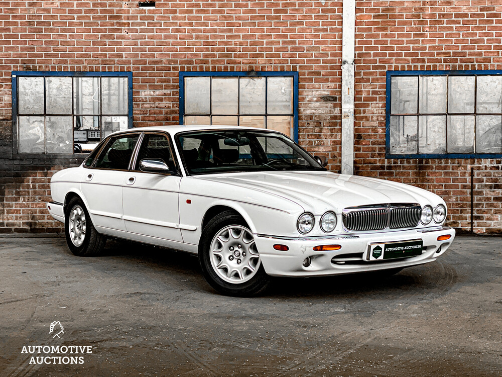 Jaguar Sovereign XJ8 3.2 V8, J-782-XT.