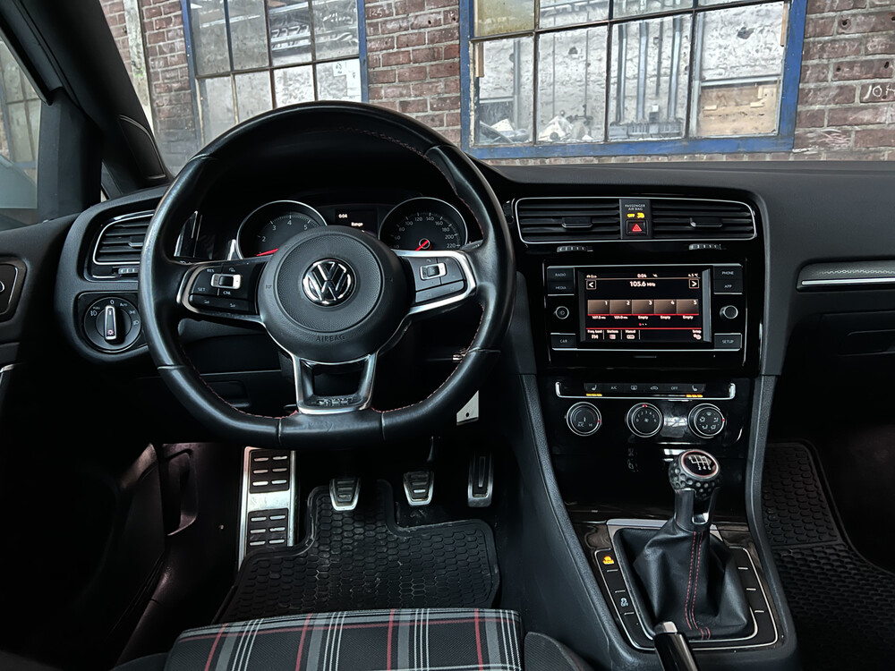 Volkswagen Golf GTI S VII 265hp 2018.