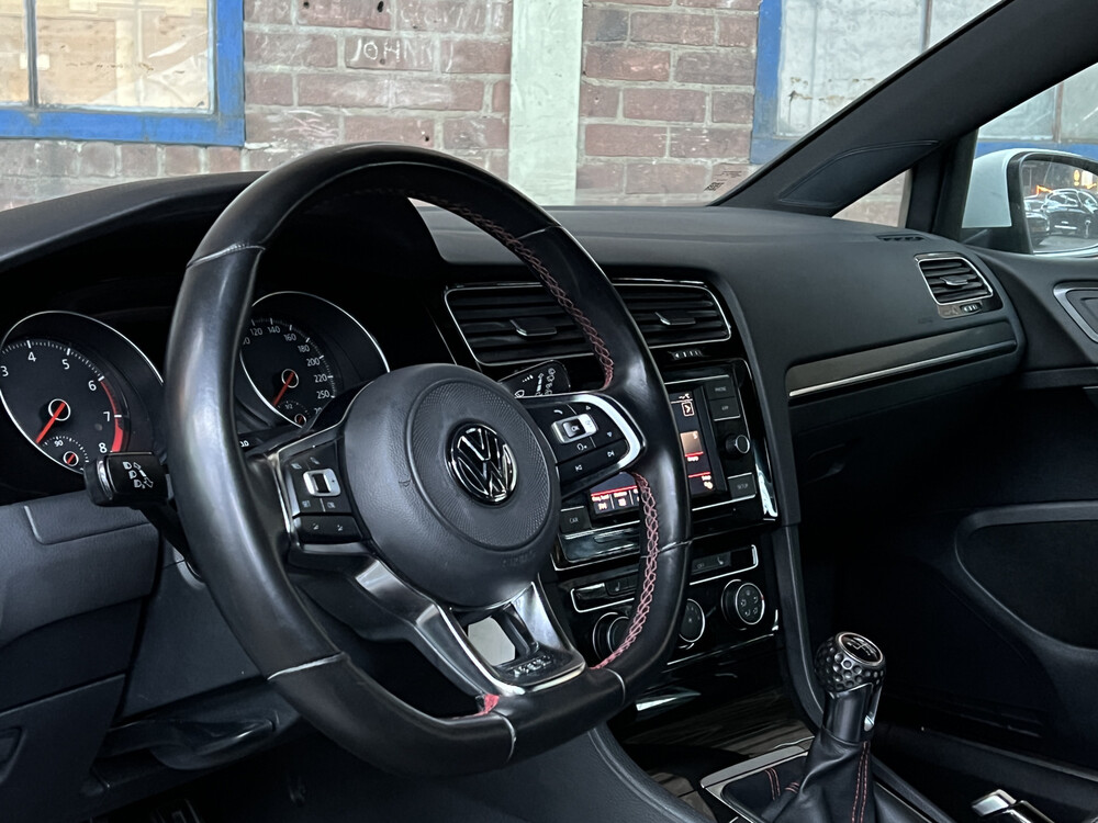 Volkswagen Golf GTI S VII 265hp 2018.