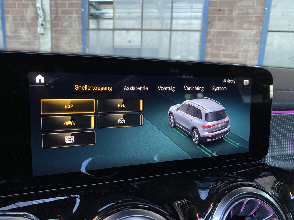 Mercedes-Benz EQB300 AMG 4Matic 228PS 2022 -Werksgarantie-.