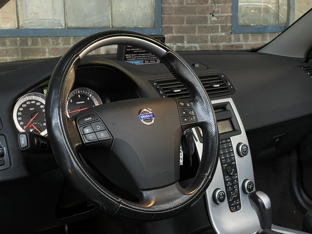 Volvo C70 Convertible Intro Edition 136pk 2011, 05-NZZ-7