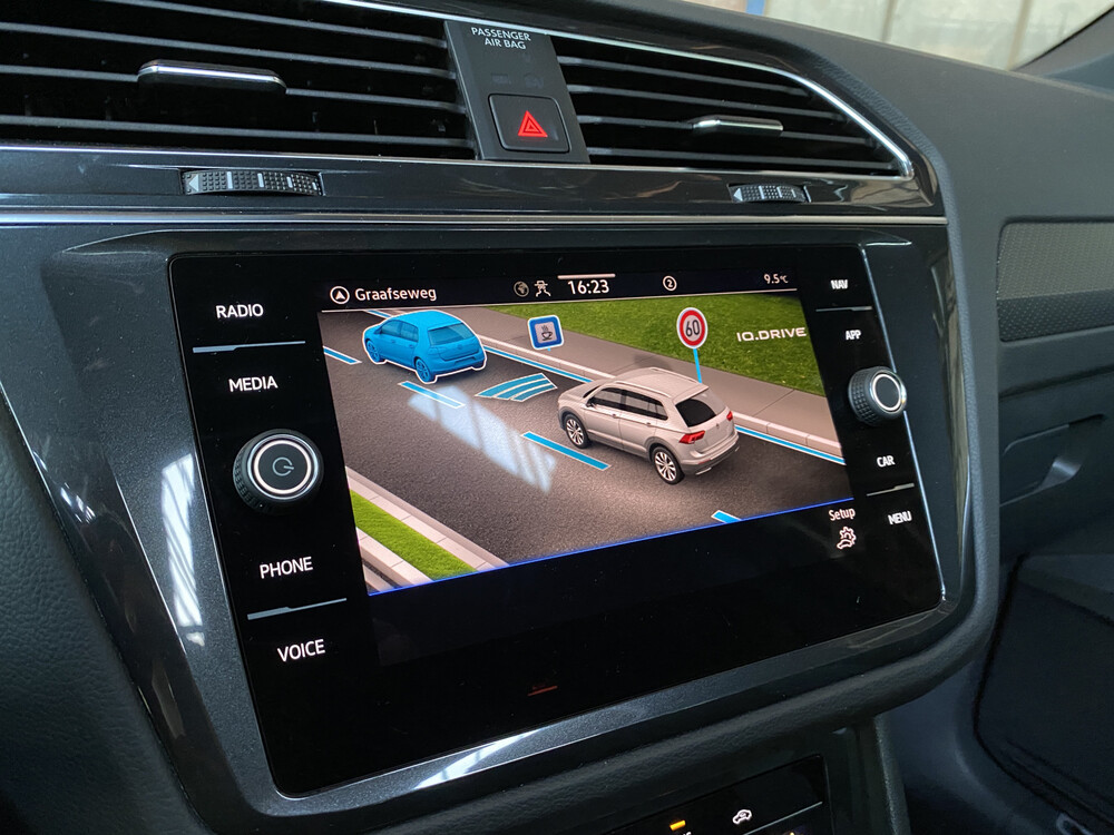 Volkswagen Tiguan R-Line TSI Life Business 150PS 2021 -Werksgarantie-, L-969-ZS.