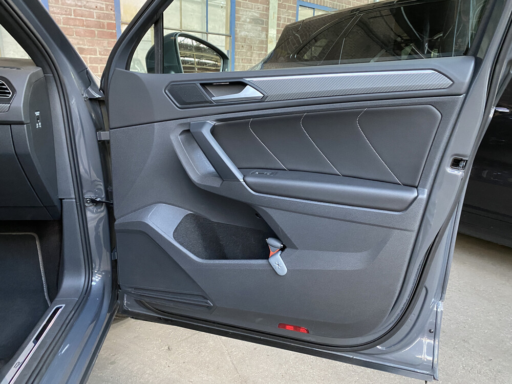 Volkswagen Tiguan R-Line TSI Life Business 150PS 2021 -Werksgarantie-, L-969-ZS.