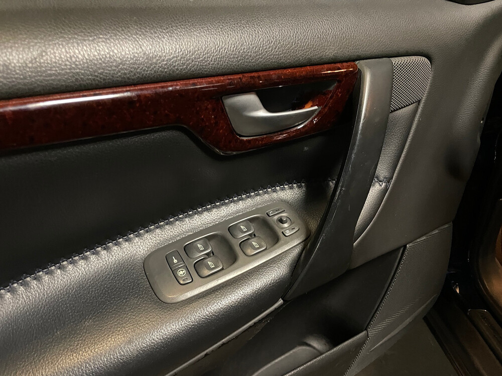 Volvo V70 2.4T Gtr. C.L. 200hp 2001, 65-PL-FK.