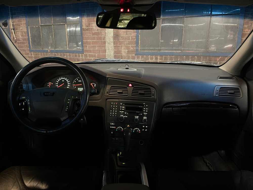 Volvo V70 2.4T Gtr. C.L. 200hp 2001, 65-PL-FK.