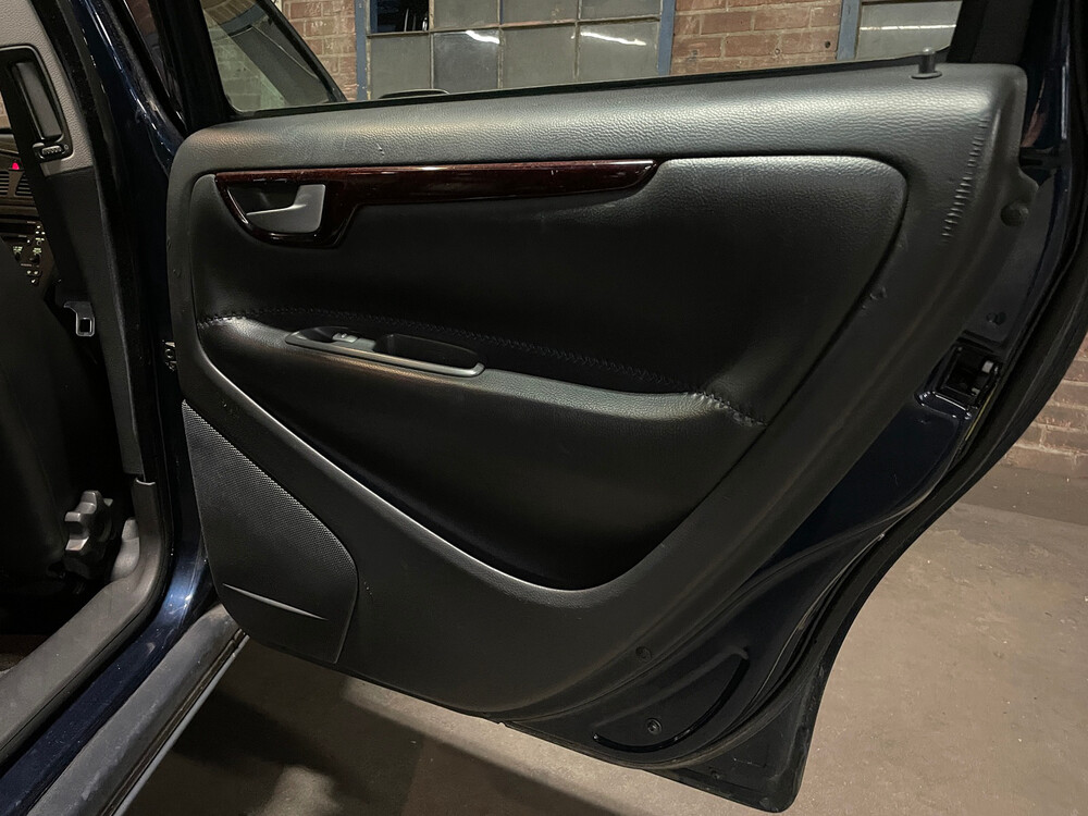 Volvo V70 2.4T Gtr. C.L. 200hp 2001, 65-PL-FK.