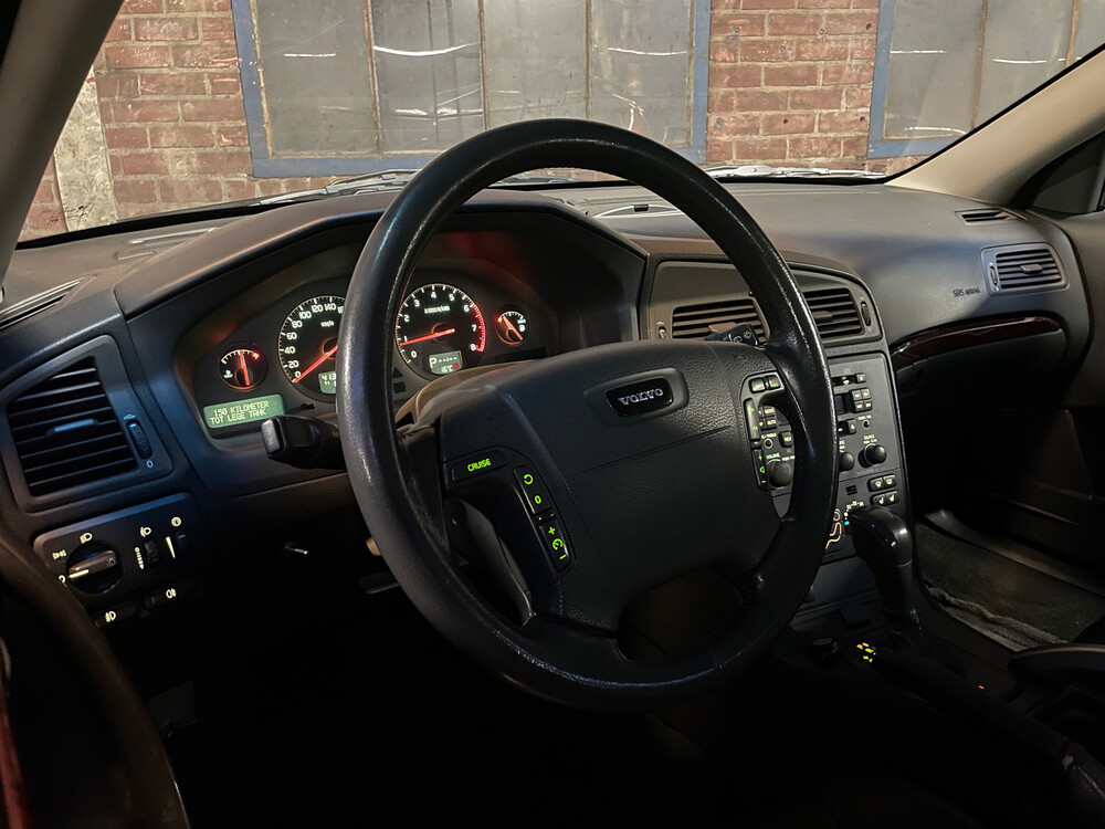 Volvo V70 2.4T Gtr. C.L. 200hp 2001, 65-PL-FK.