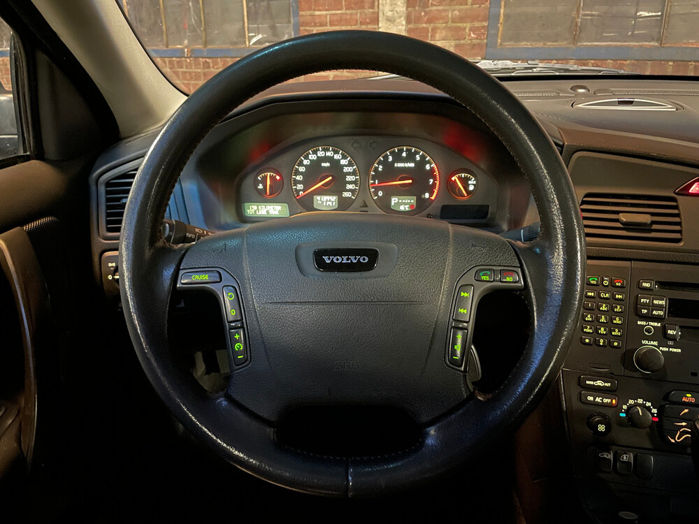 Volvo V70 2.4T Gtr. C.L. 200hp 2001, 65-PL-FK.