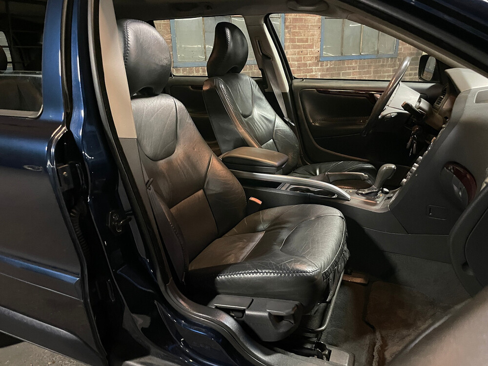 Volvo V70 2.4T Gtr. C.L. 200hp 2001, 65-PL-FK.