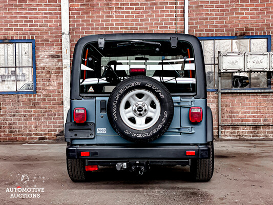 Jeep Wrangler TJ2.5 Hardtop 118 PS 1999.