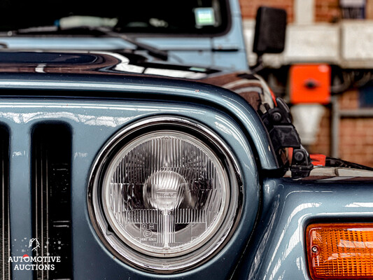 Jeep Wrangler TJ2.5 Hardtop 118 PS 1999.