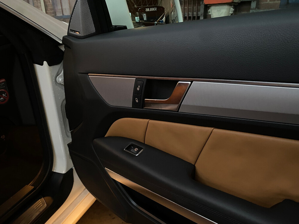 Mercedes-Benz E200 Ambition Sport Edition 184 PS 2016 Cabriolet E-Klasse, JT-474-Z.