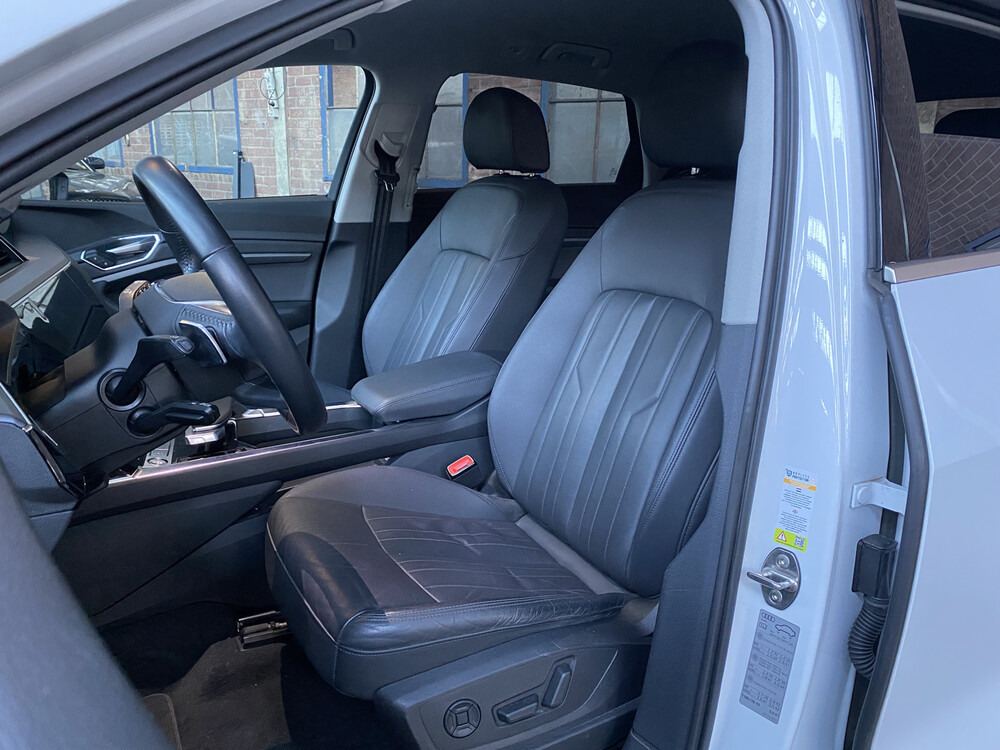 Audi e-tron 55 Quattro Advanced Pro Line 360PS 2018, J-696-RZ.