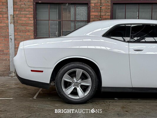 Dodge Challenger 3.6 V6 305pk 2016