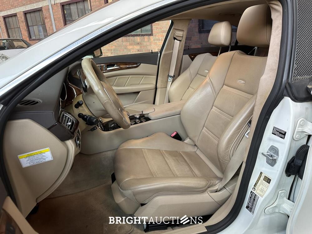 Mercedes-Benz CLS63 AMG 5.5 V8 525pk 2012 CLS-Klasse (53.000 KM)
