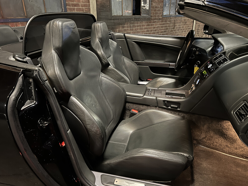 Aston Martin DB9 Volante 6.0 V12 Touchtronic 457pk 2005, J-272-VH