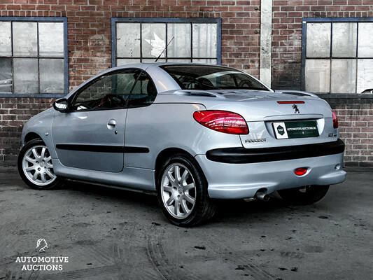 Peugeot 206cc 2.0-16V 136pk 2002, 58-ZF-NG