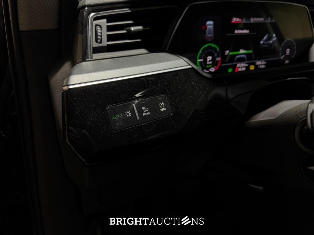 Audi e-tron 50 Quattro Business Edition 71 kWh 313pk 2020 (Origineel-NL + 1e Eigenaar), K-574-JS