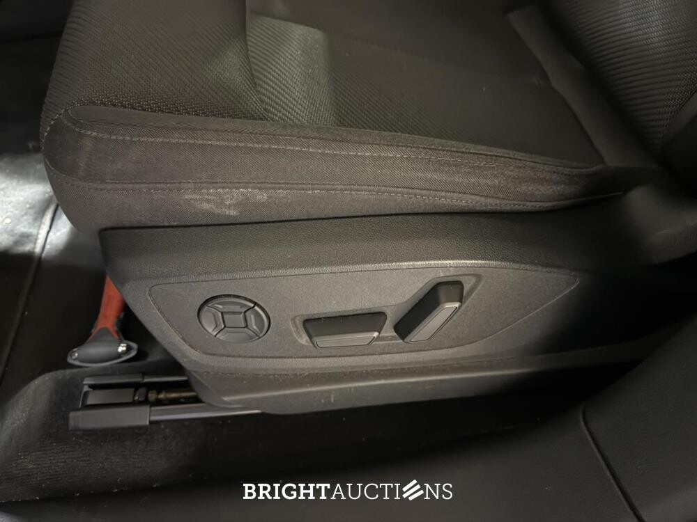 Audi e-tron 50 Quattro Business Edition 71 kWh 313pk 2020 (Origineel-NL + 1e Eigenaar), K-574-JS