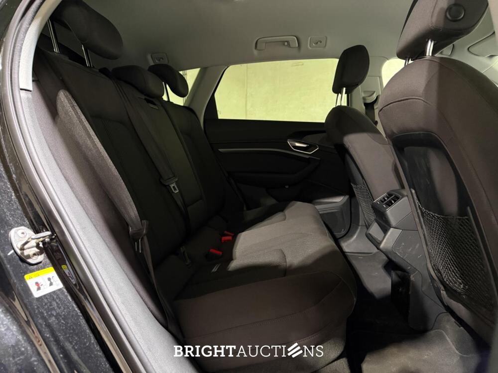 Audi e-tron 50 Quattro Business Edition 71 kWh 313pk 2020 (Origineel-NL + 1e Eigenaar), K-574-JS