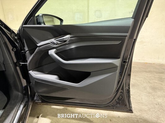 Audi e-tron 50 Quattro Business Edition 71 kWh 313pk 2020 (Origineel-NL + 1e Eigenaar), K-574-JS