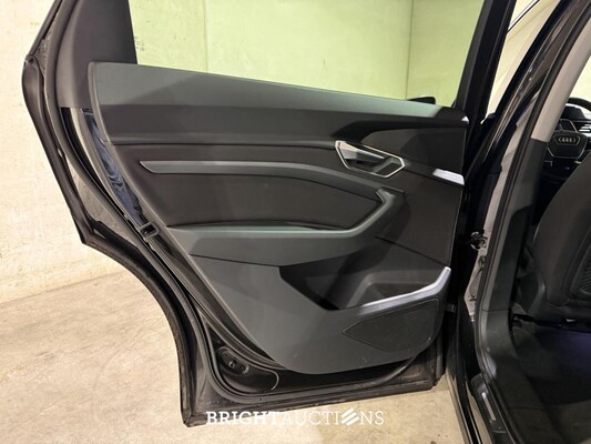 Audi e-tron 50 Quattro Business Edition 71 kWh 313pk 2020 (Origineel-NL + 1e Eigenaar), K-574-JS