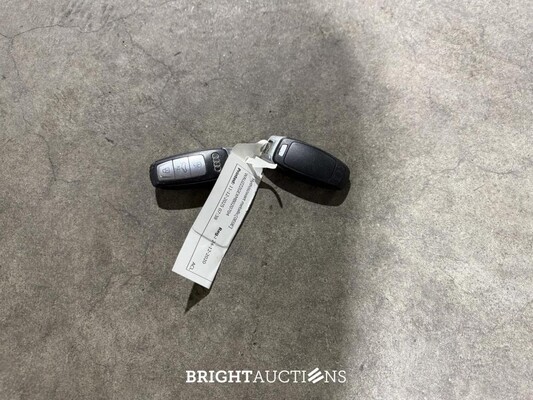 Audi e-tron 50 Quattro Business Edition 71 kWh 313pk 2020 (Origineel-NL + 1e Eigenaar), K-574-JS