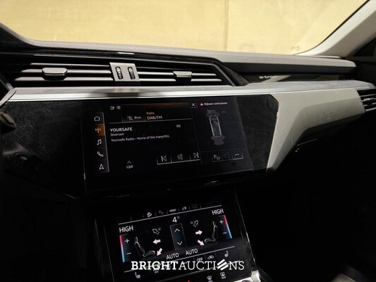 Audi e-tron 50 Quattro Business Edition 71 kWh 313pk 2020 (Origineel-NL + 1e Eigenaar), K-574-JS