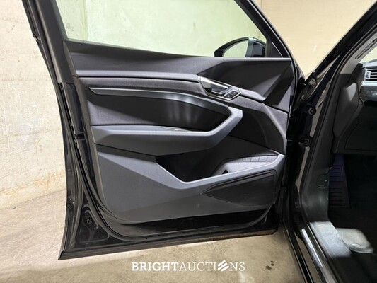 Audi e-tron 50 Quattro Business Edition 71 kWh 313pk 2020 (Origineel-NL + 1e Eigenaar), K-574-JS