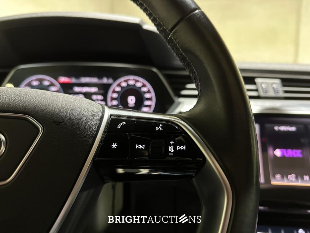 Audi e-tron 55 Quattro S Edition 95 kWh 408pk 2020 (Origineel-NL & 1e Eigenaar), K-612-HN