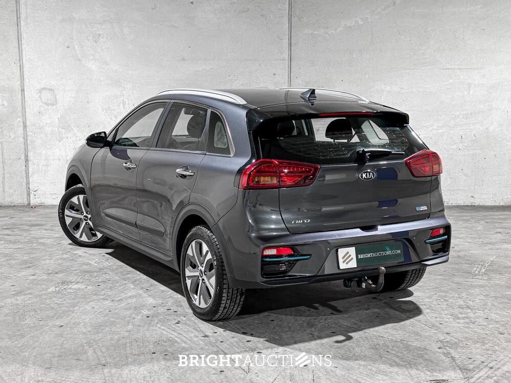 Kia e-Niro DynamicLine 64 kWh 204pk 2020 (Origineel-NL+1e eigenaar), J-072-TK